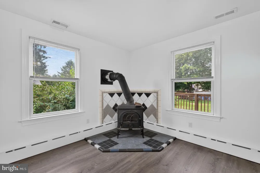 740 MORGAN AVENUE Palmyra, NJ 08065