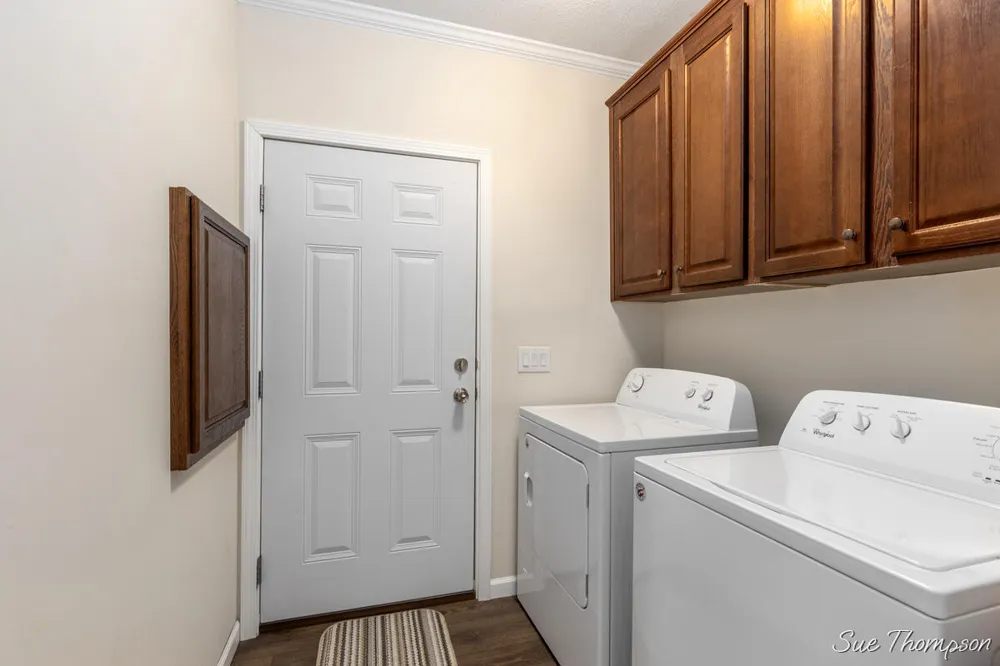 5728 Kingsley Drive Rockford, MI 49341