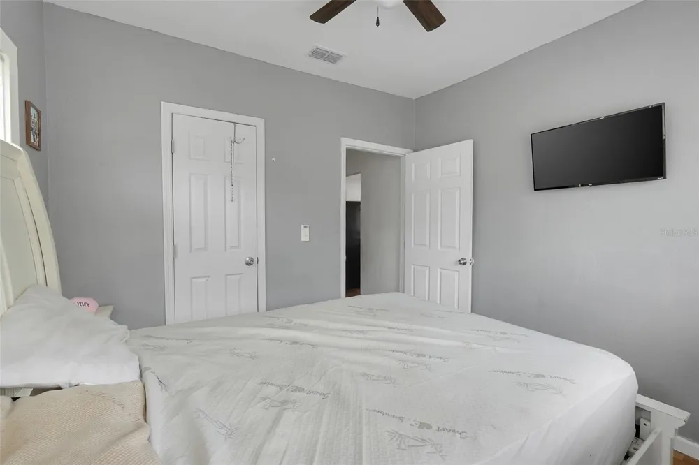 1313 4TH STREET NE Winter Haven, FL 33881