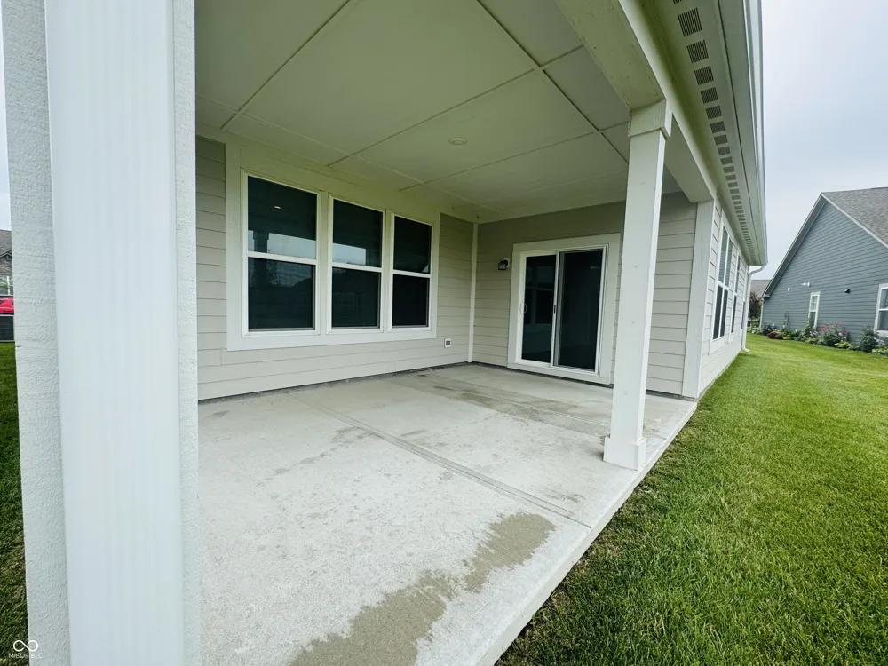 9680 Holborn Avenue McCordsville, IN 46055