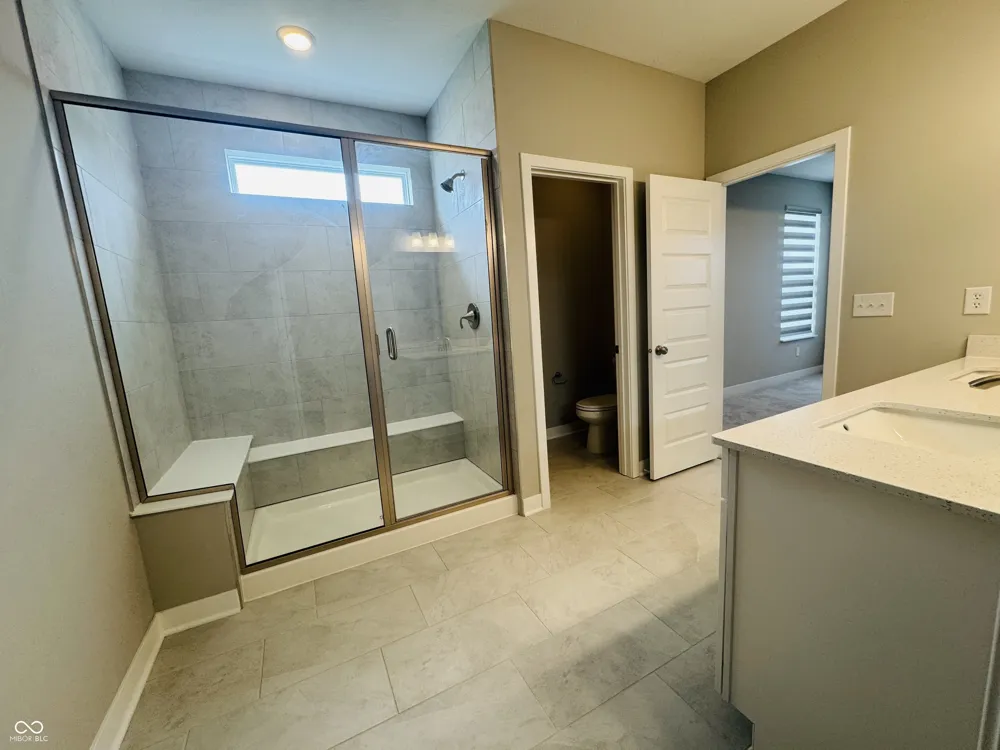 9680 Holborn Avenue McCordsville, IN 46055