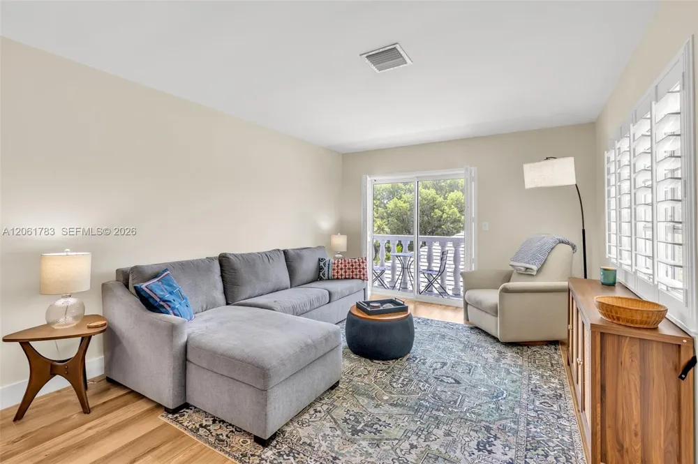 1150 Madruga Ave #A304 Coral Gables, FL 33146