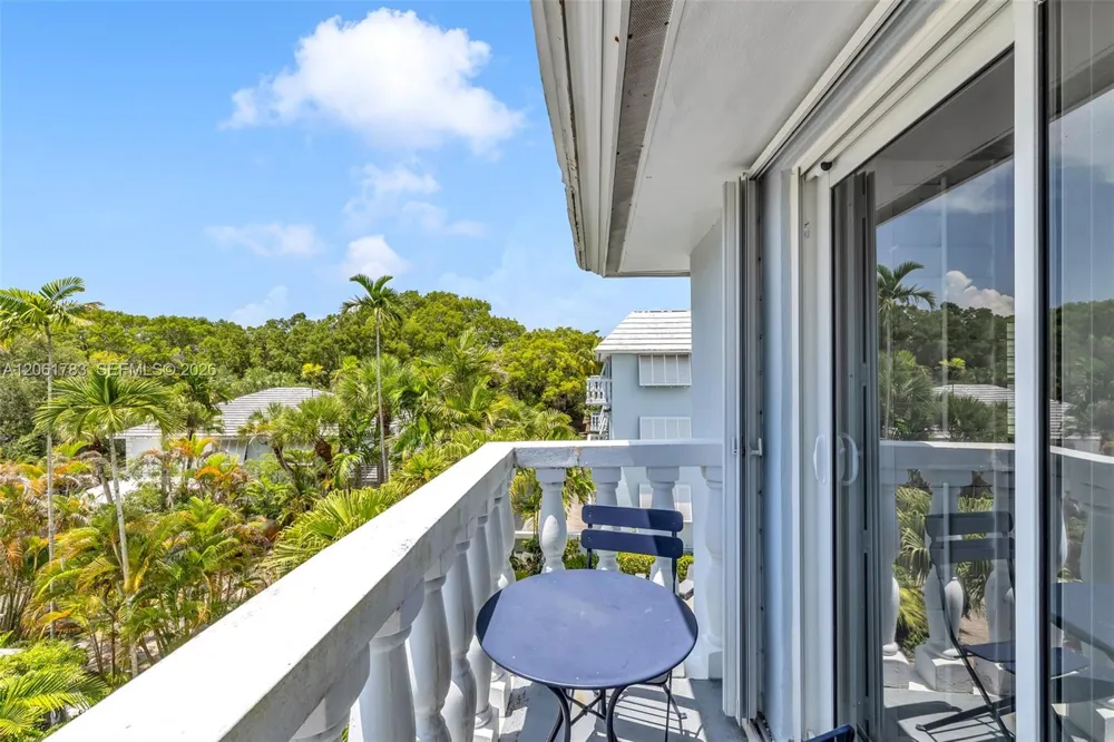 1150 Madruga Ave #A304 Coral Gables, FL 33146