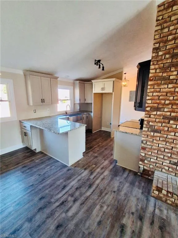 118 Lakeview Circle Thomasville, NC 27360