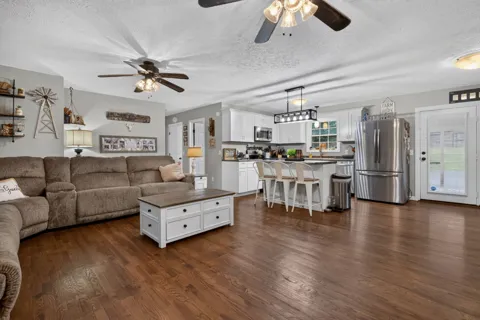 357 Old Qualls Rd