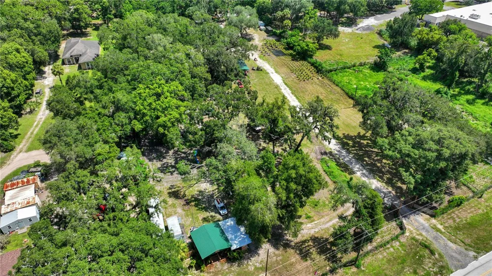 9922 ROCKHILL ROAD Thonotosassa, FL 33592