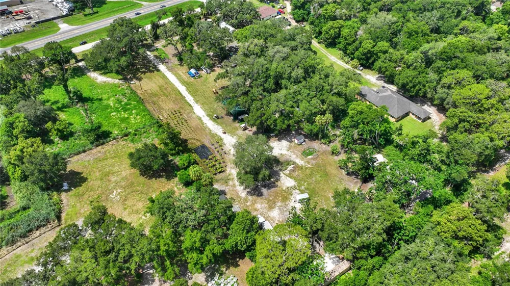 9922 ROCKHILL ROAD Thonotosassa, FL 33592