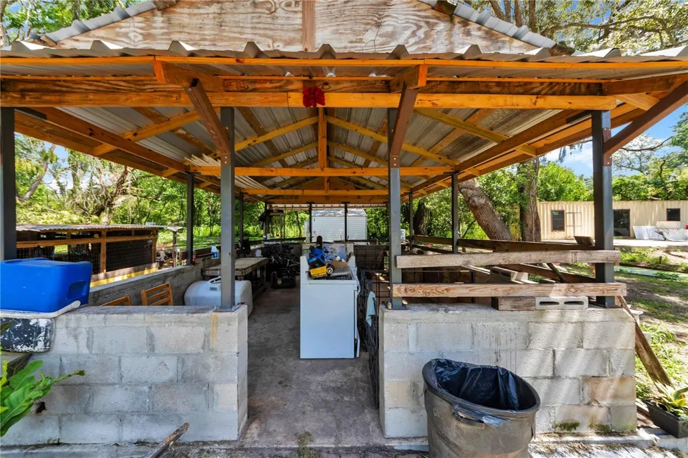 9922 ROCKHILL ROAD Thonotosassa, FL 33592