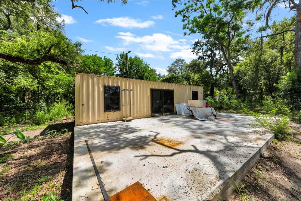 9922 ROCKHILL ROAD Thonotosassa, FL 33592