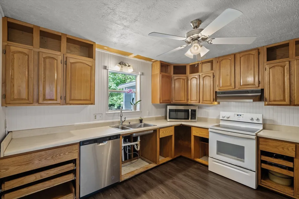 16973 FM 773 Ben Wheeler, TX 75754