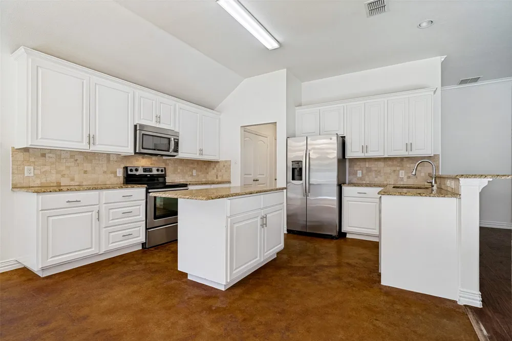 223 Carriage Drive Willow Park, TX 76087
