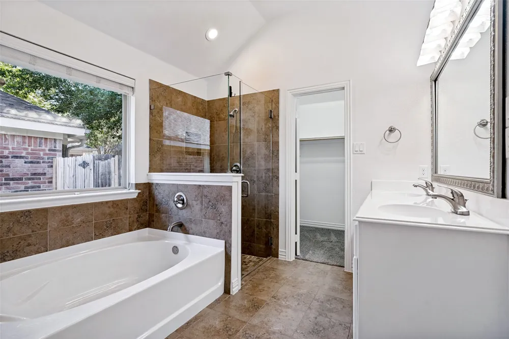 223 Carriage Drive Willow Park, TX 76087