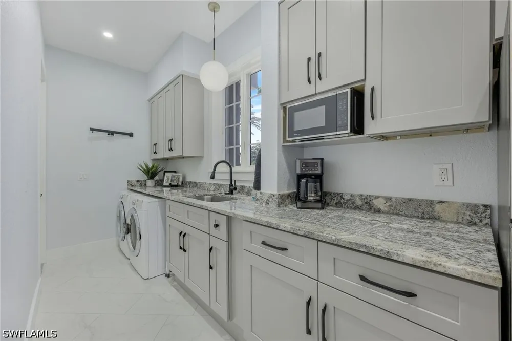 Vittoria Way Fort Myers, FL 33912