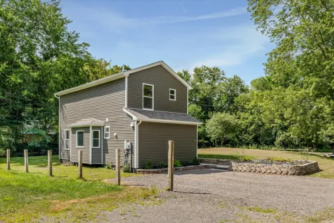 9755 Portage Trail