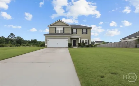 462 Huntington Drive NE