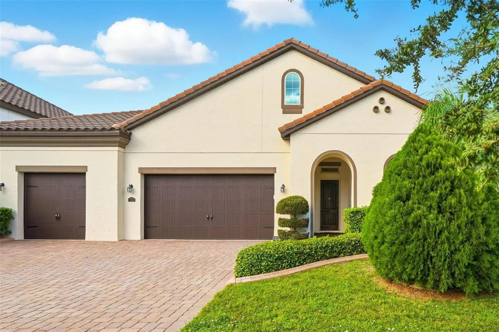 7945 CHILTON DRIVE Orlando, FL 32836