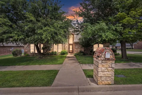 3809 Sumner Court