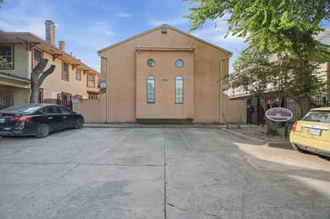 5114 Bryan Street