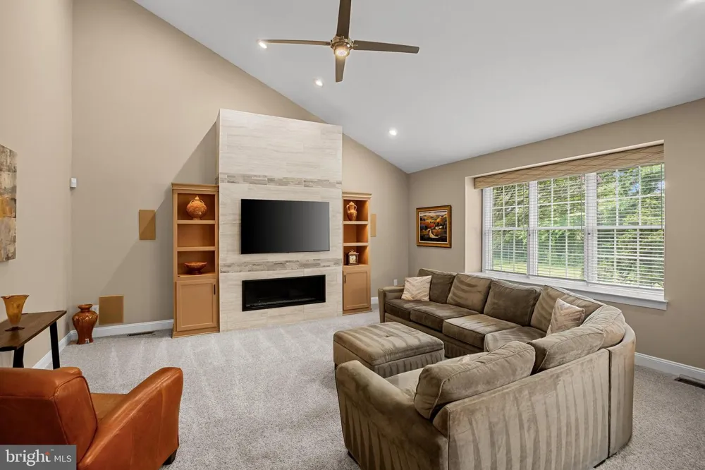 144 COUNTRY CLUB DRIVE Moorestown, NJ 08057
