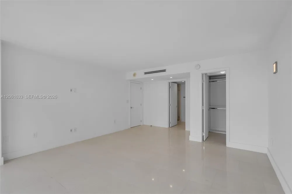 881 Ocean Dr #7H Key Biscayne, FL 33149