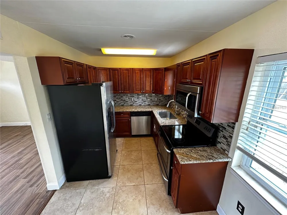 8933 NARCISSUS AVENUE Seminole, FL 33777
