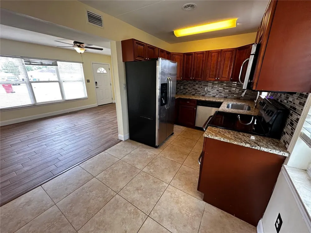 8933 NARCISSUS AVENUE Seminole, FL 33777