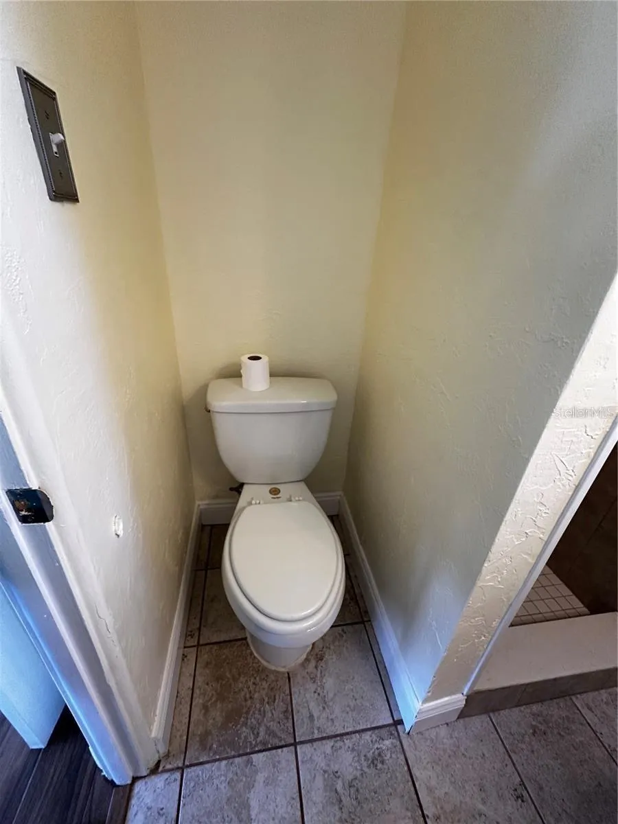 8933 NARCISSUS AVENUE Seminole, FL 33777