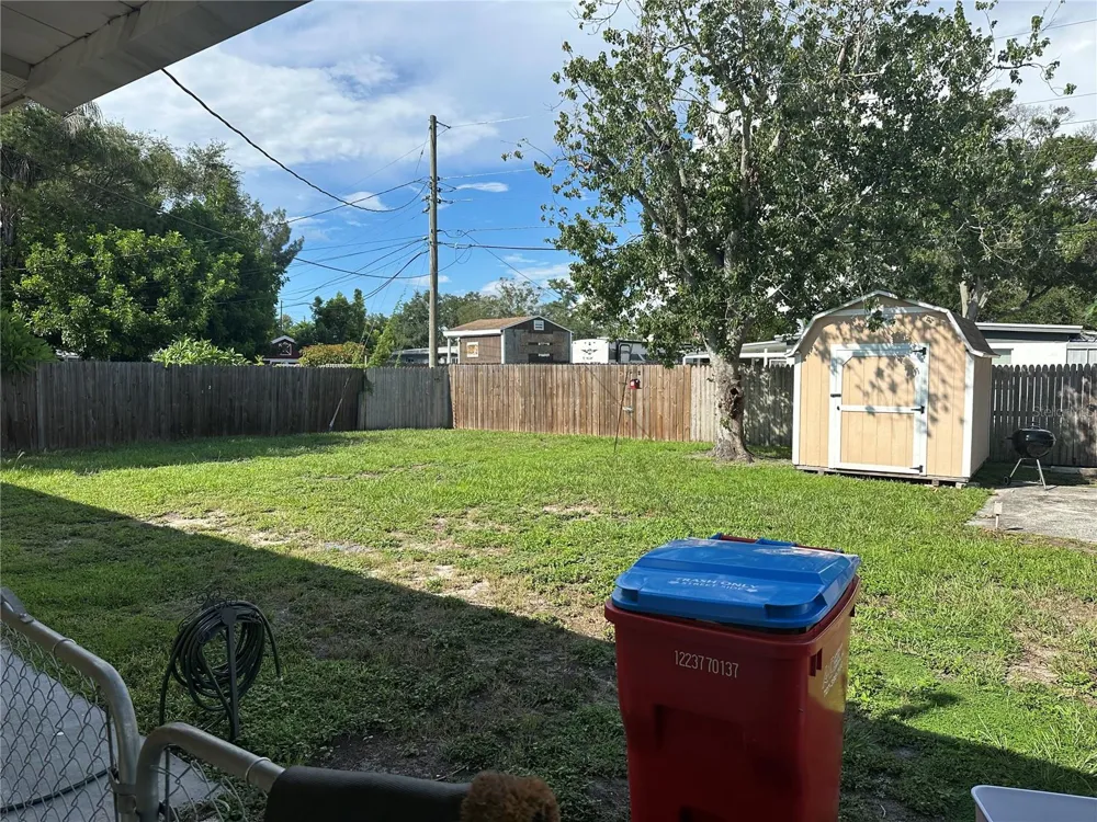8933 NARCISSUS AVENUE Seminole, FL 33777