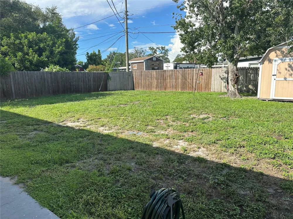 8933 NARCISSUS AVENUE Seminole, FL 33777