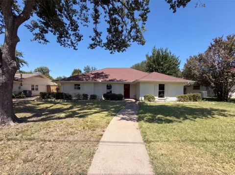 1115 Waterview Drive