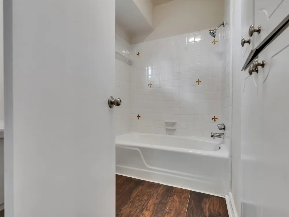 7814 Knob Hill Avenue Pasadena, TX 77505