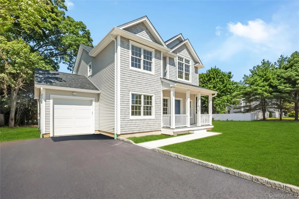 510 Bayport Avenue Bayport, NY 11705