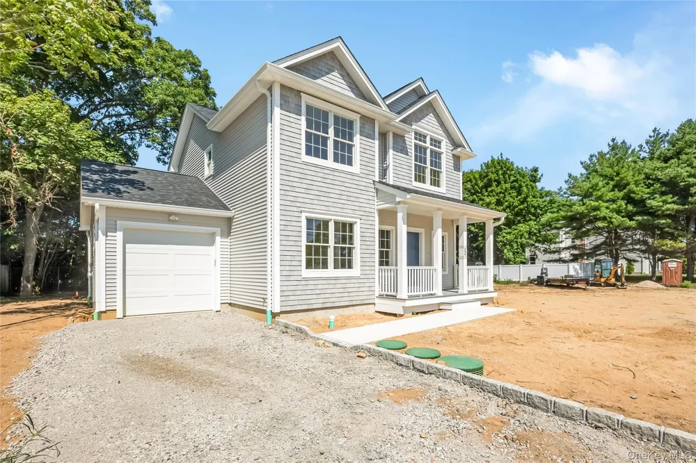 510 Bayport Avenue Bayport, NY 11705