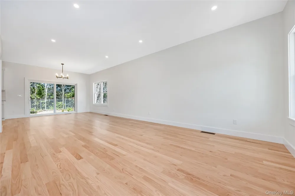 510 Bayport Avenue Bayport, NY 11705