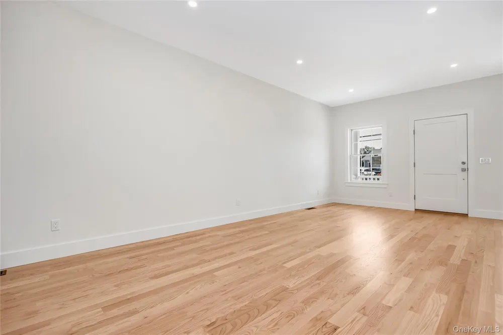 510 Bayport Avenue Bayport, NY 11705