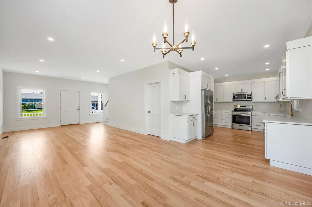 510 Bayport Avenue Bayport, NY 11705