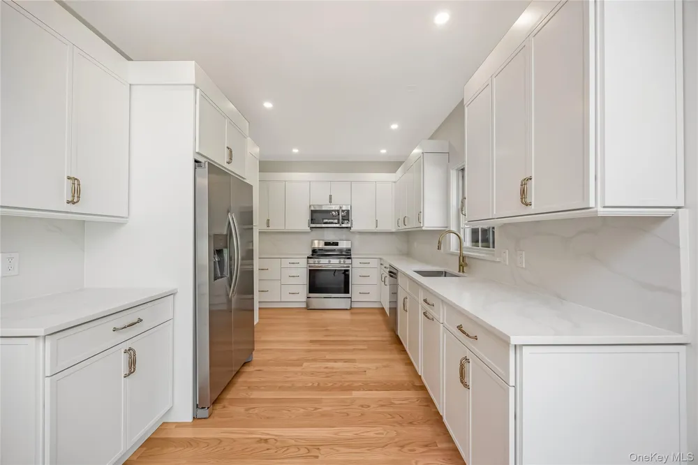 510 Bayport Avenue Bayport, NY 11705