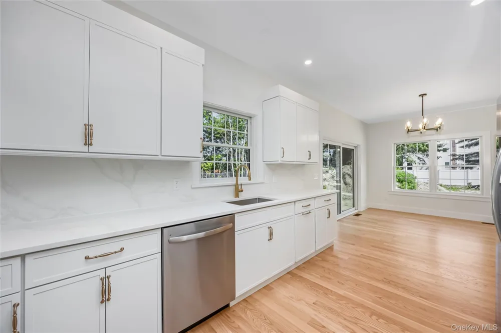 510 Bayport Avenue Bayport, NY 11705