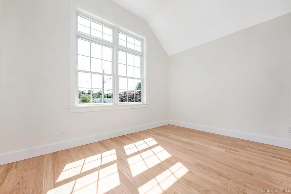 510 Bayport Avenue Bayport, NY 11705