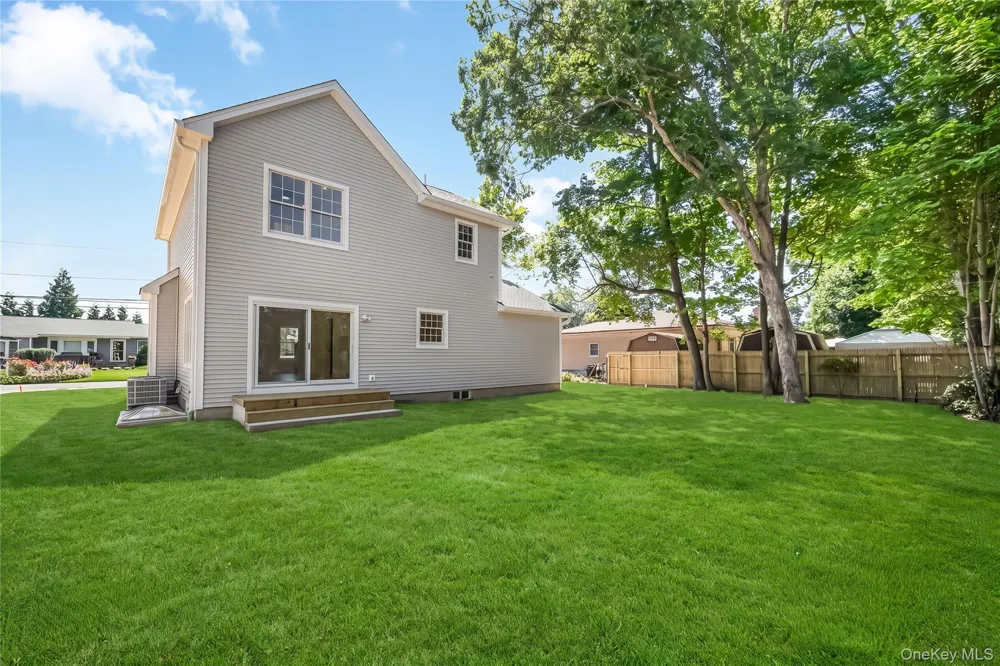 510 Bayport Avenue Bayport, NY 11705