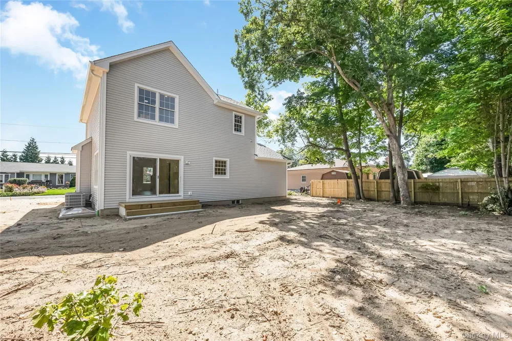 510 Bayport Avenue Bayport, NY 11705
