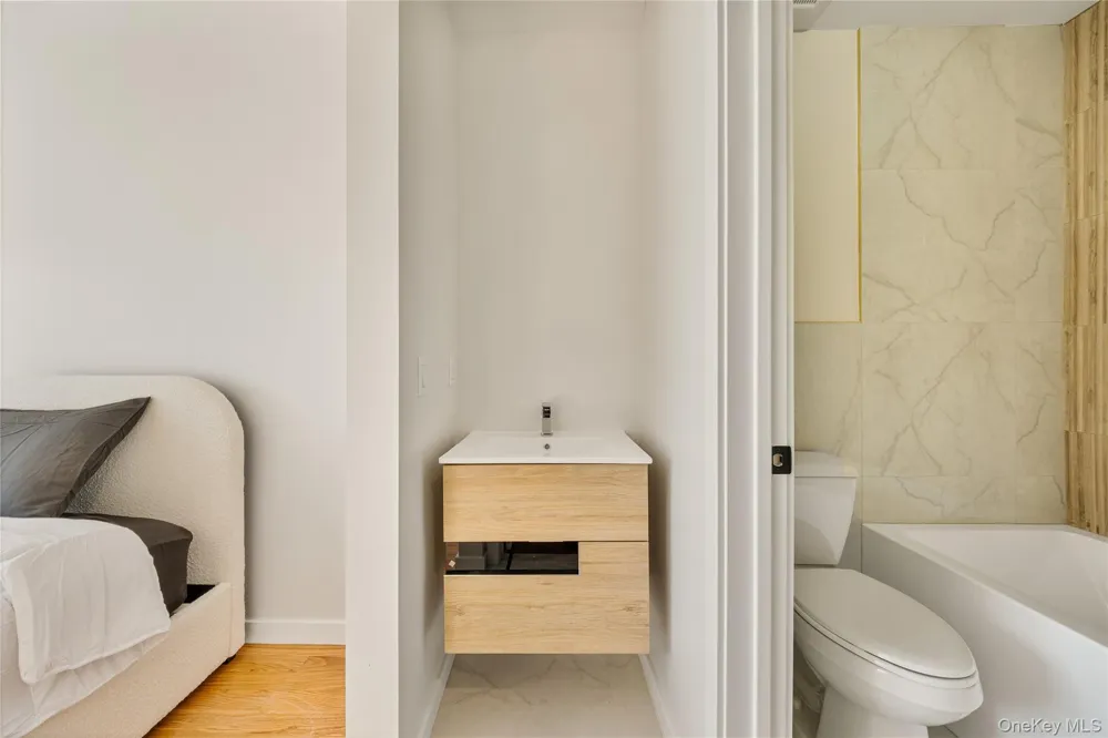 17 Lazer Court #202 Spring Valley, NY 10977