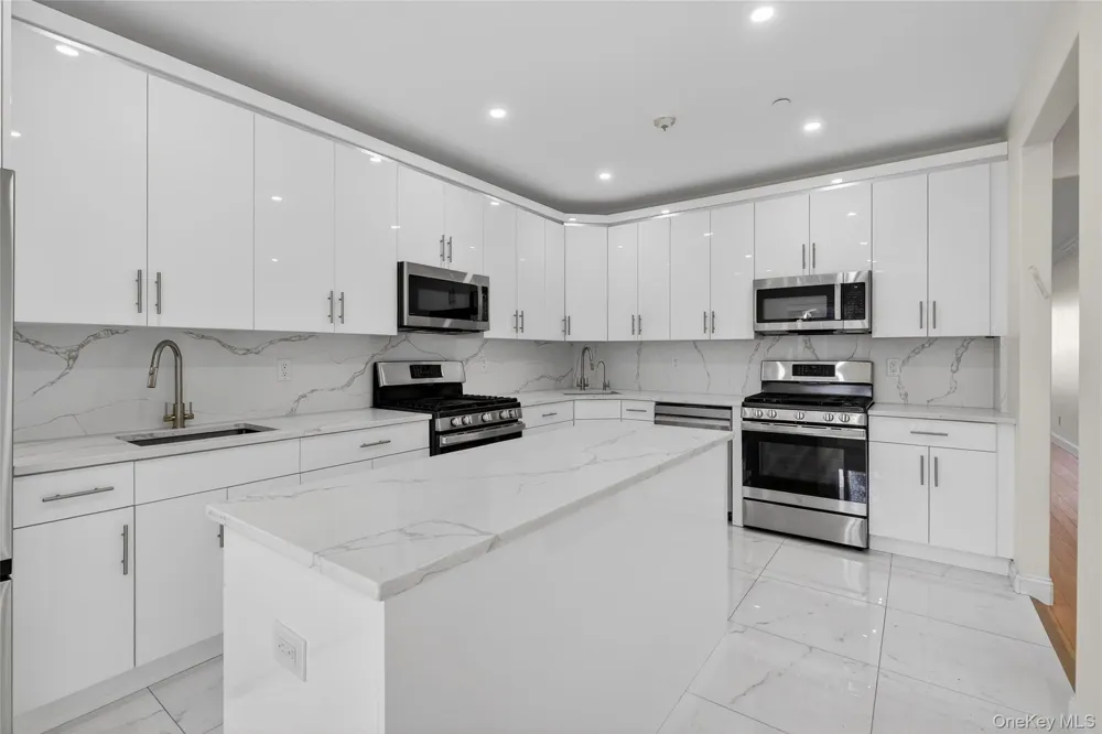 2 Bluefield Drive #103 Spring Valley, NY 10977