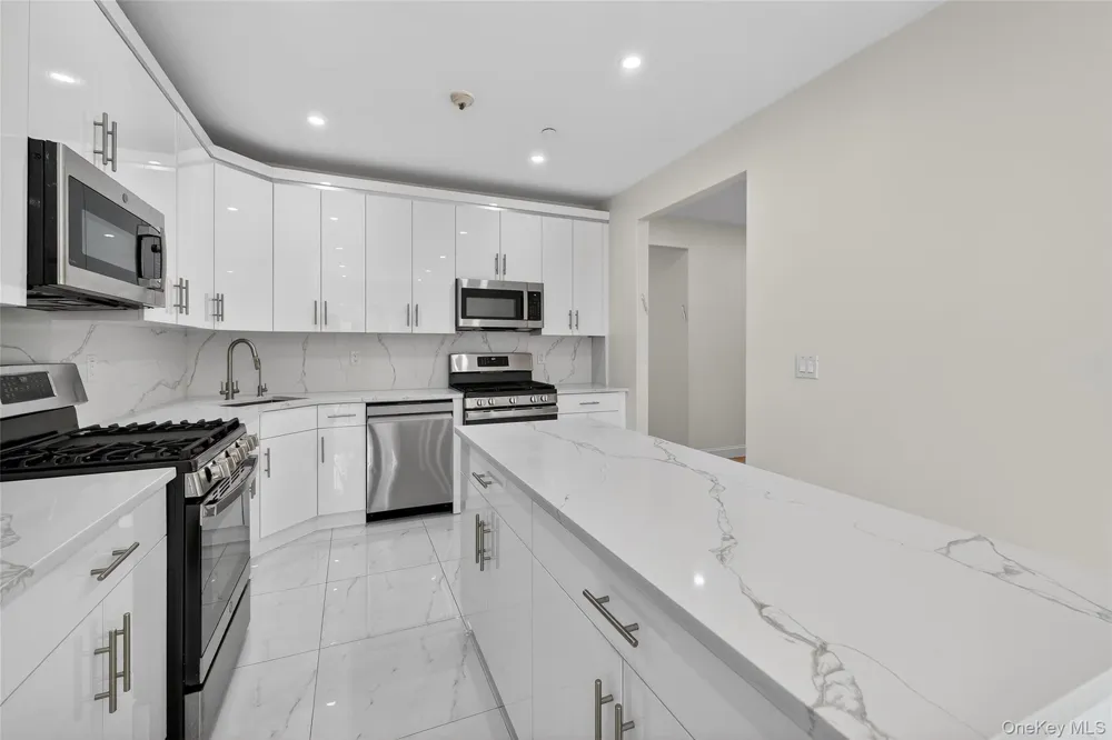 2 Bluefield Drive #103 Spring Valley, NY 10977