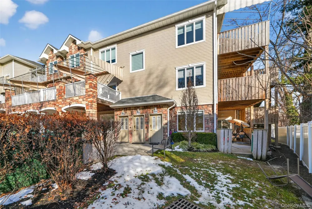 2 Bluefield Drive #103 Spring Valley, NY 10977