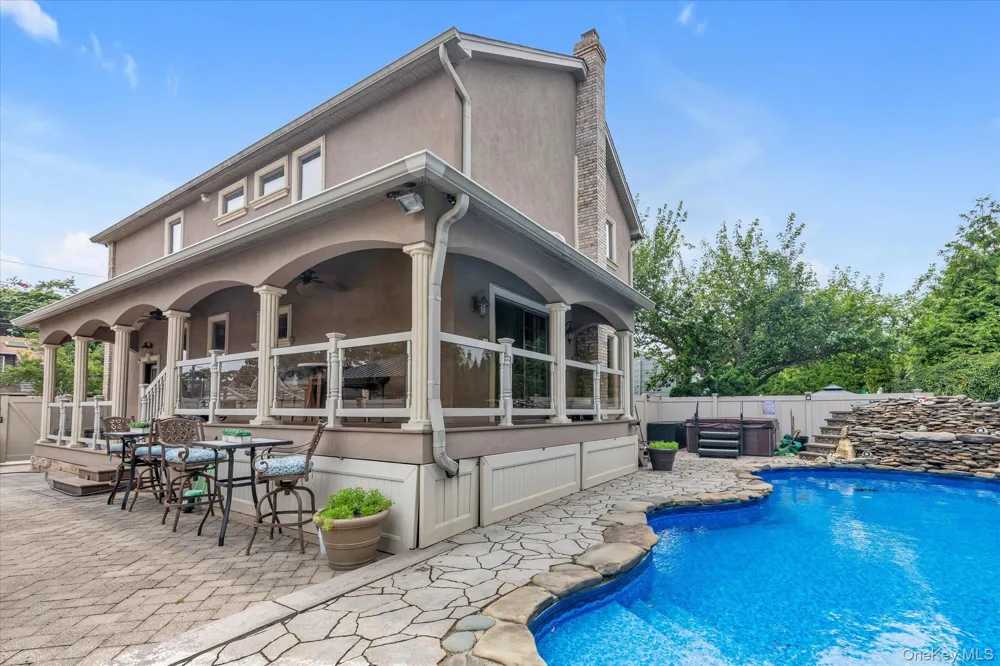 1789 Stuyvesant Avenue Merrick, NY 11566