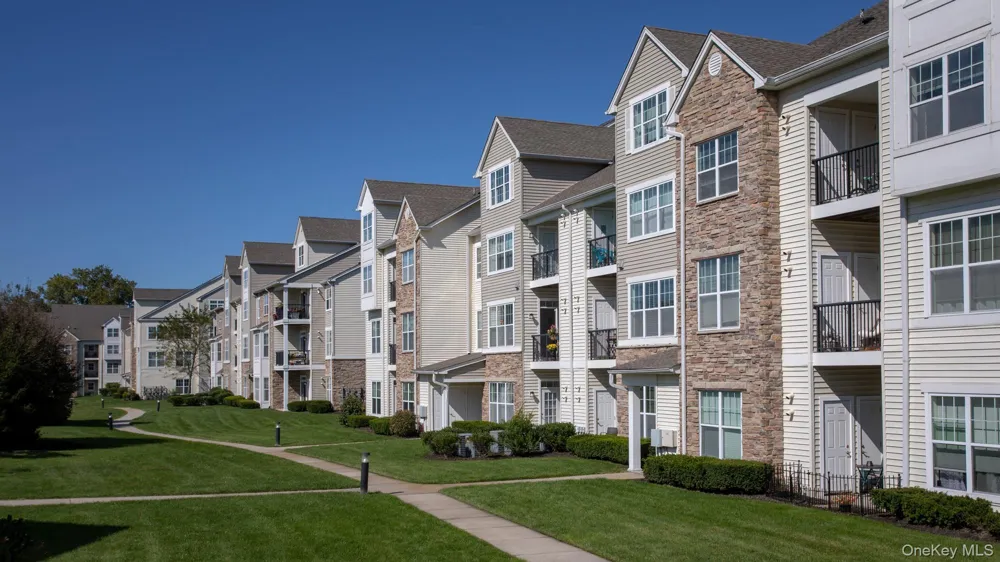 1 Charles Pond Drive #8-817 Coram, NY 11727