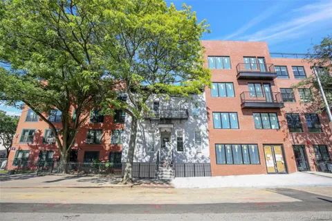 221 Howard Avenue #1R