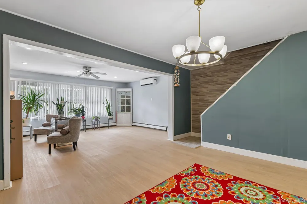 170 Tardy Lane S Wantagh, NY 11793