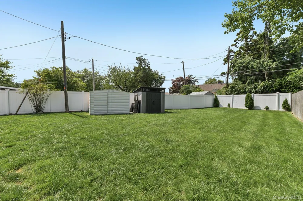 170 Tardy Lane S Wantagh, NY 11793